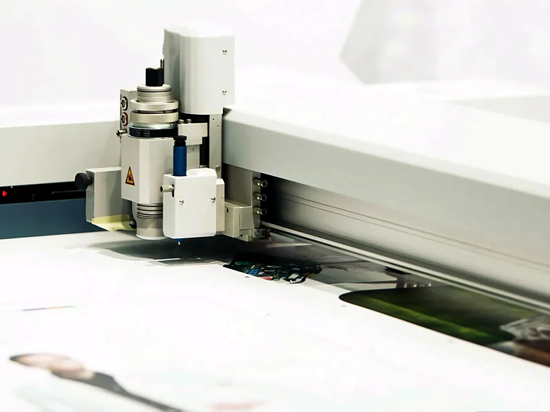 Flatbed cutting machine (Laser Cutting)
